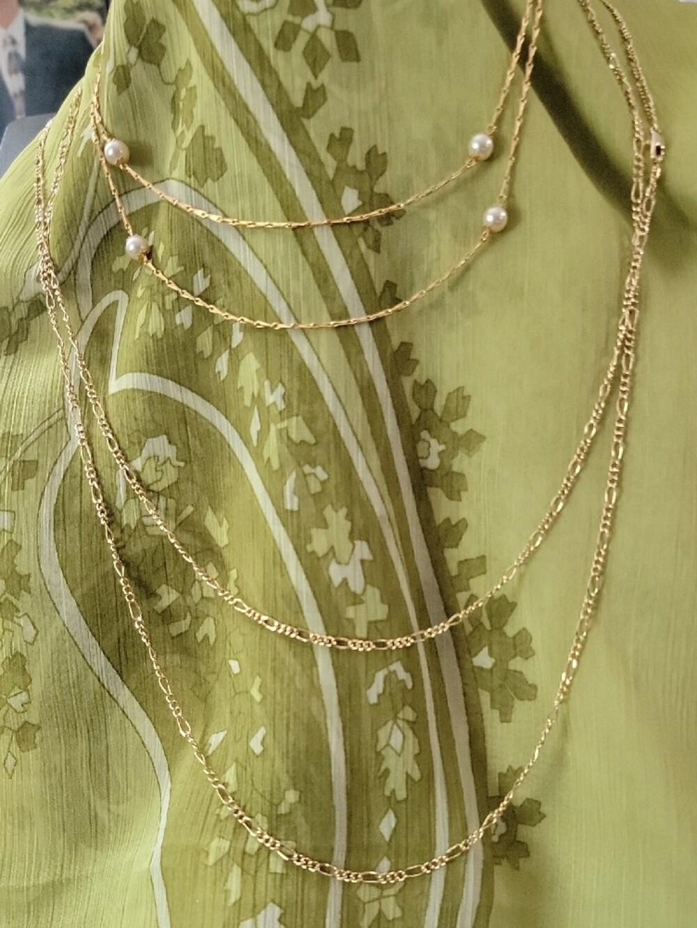 Source Unknown Gold Chain Necklaces (1) Cream Pearl Stations (2) 18kt Over Metal